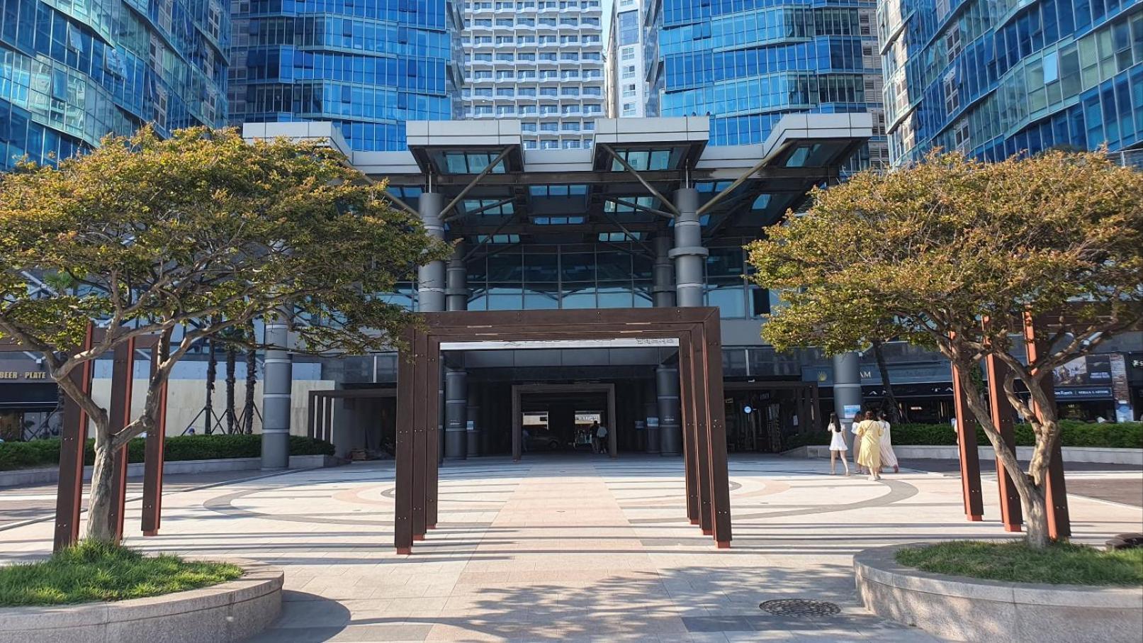 Haeundai Beach 1 Cho Apartment Пусан Екстериор снимка