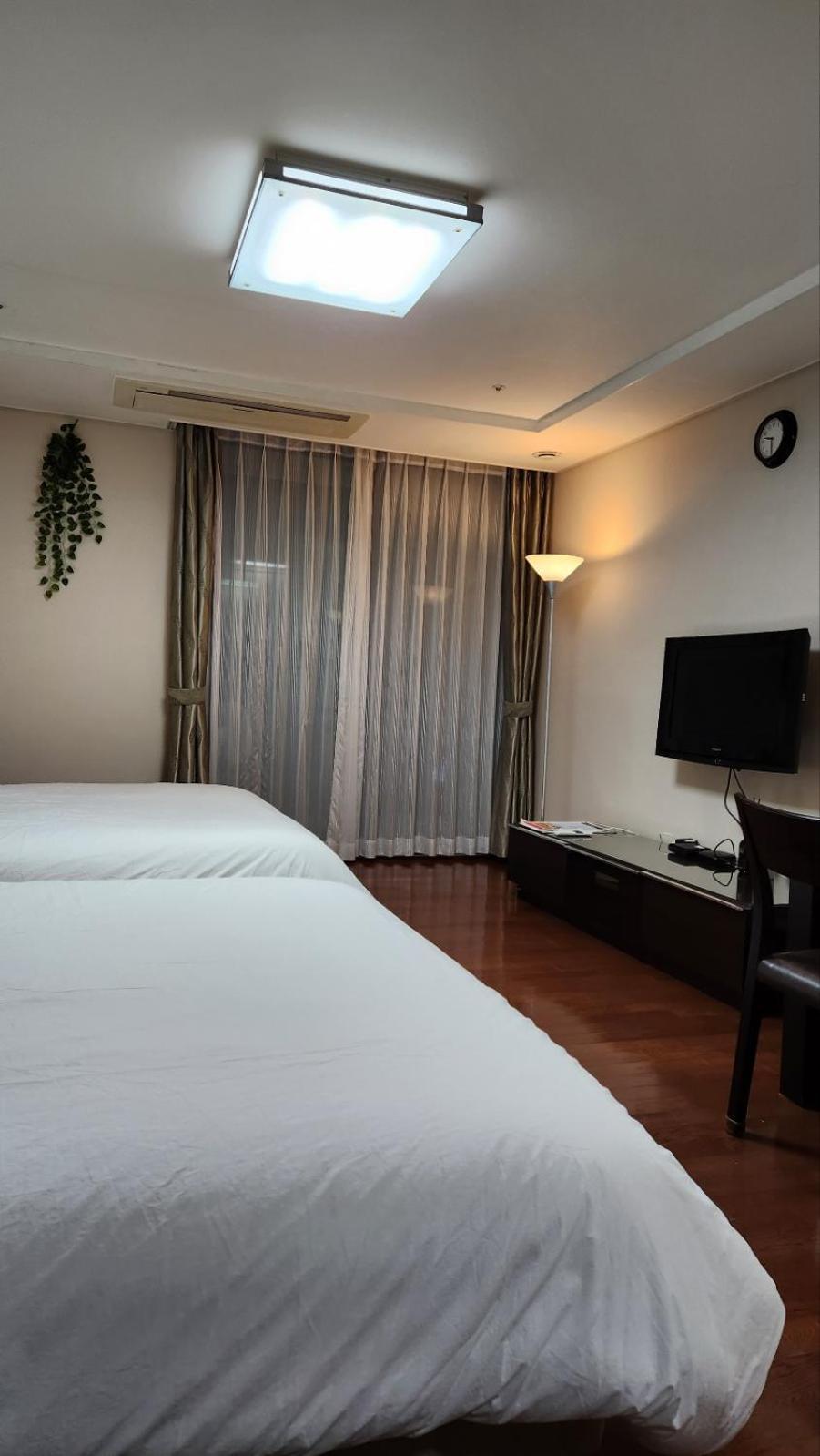 Haeundai Beach 1 Cho Apartment Пусан Екстериор снимка