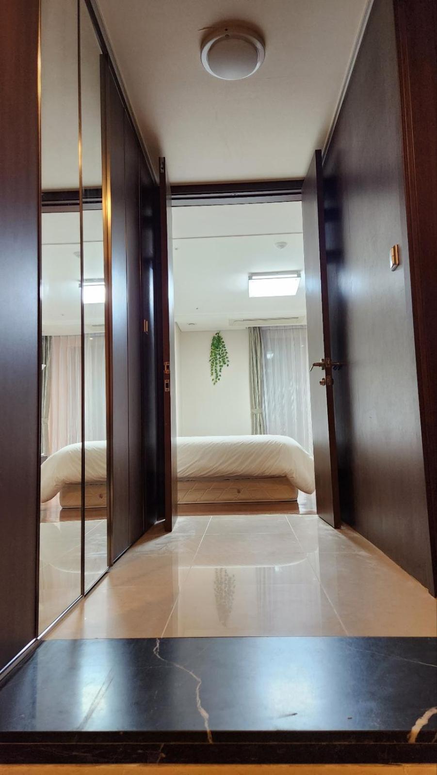 Haeundai Beach 1 Cho Apartment Пусан Екстериор снимка